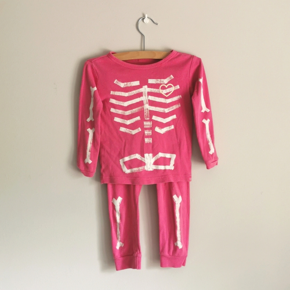 Baby Gap 3T Skeleton PJs Set